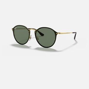 Ray-Ban Stylish Gold Frame with Green Lenses